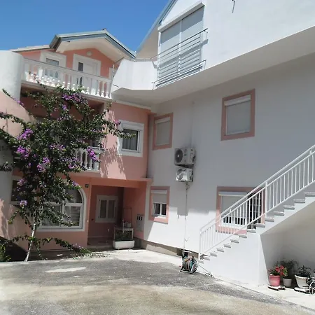 Apartman Goge *