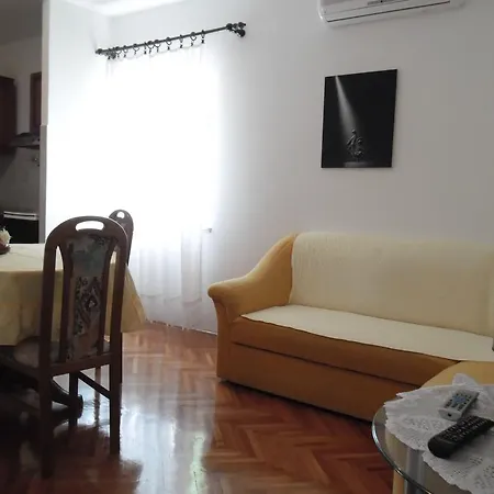 Goge Apartman Biograd na Moru