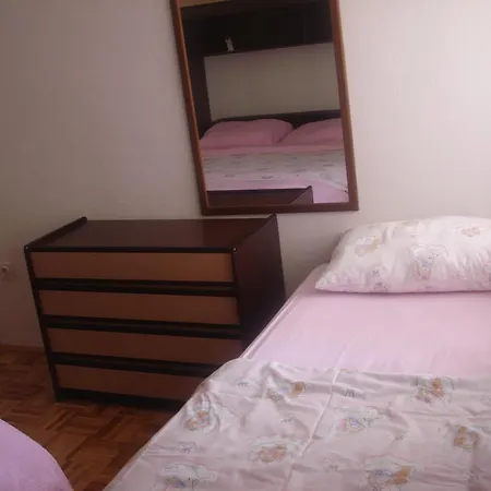 Goge Apartman *