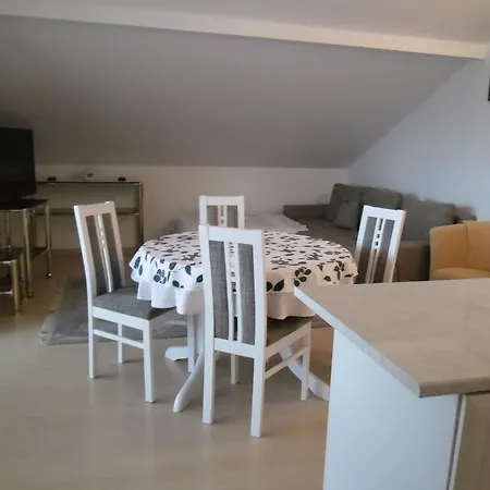 Goge Apartman *