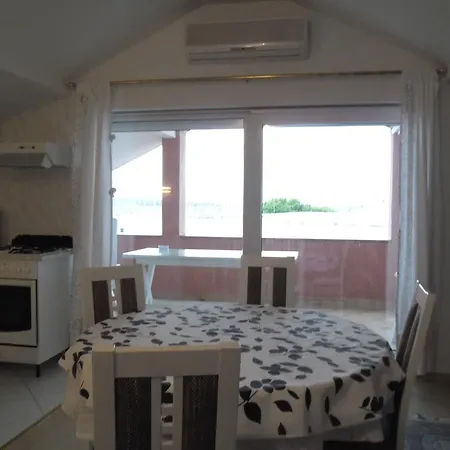 Goge * Biograd na Moru